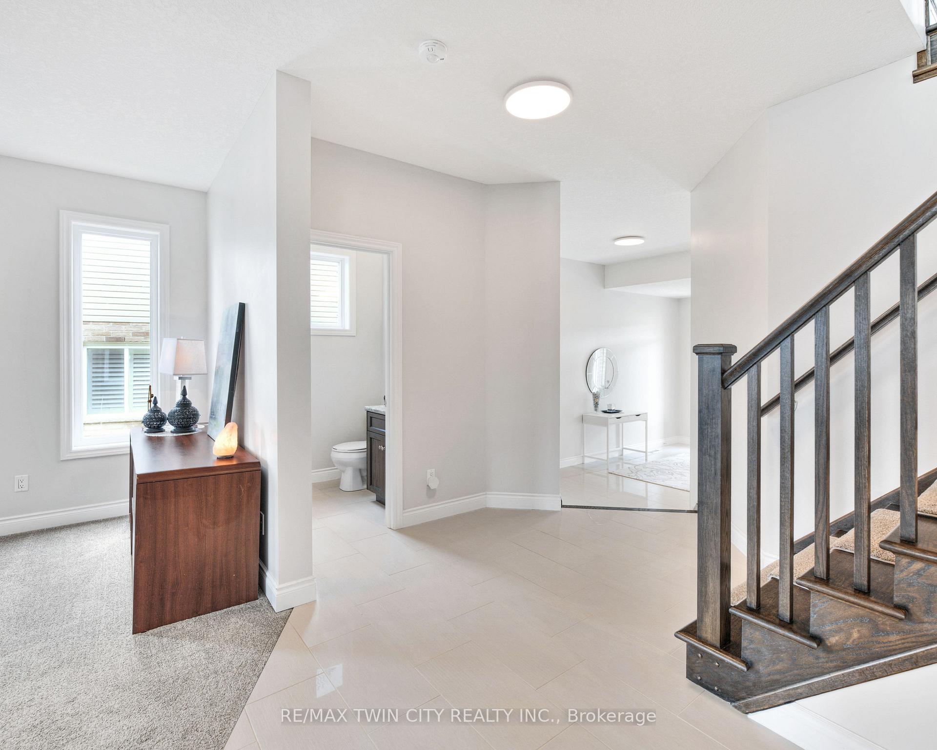 Photo 8 of 455 Twinleaf Street, Waterloo — HOMEH