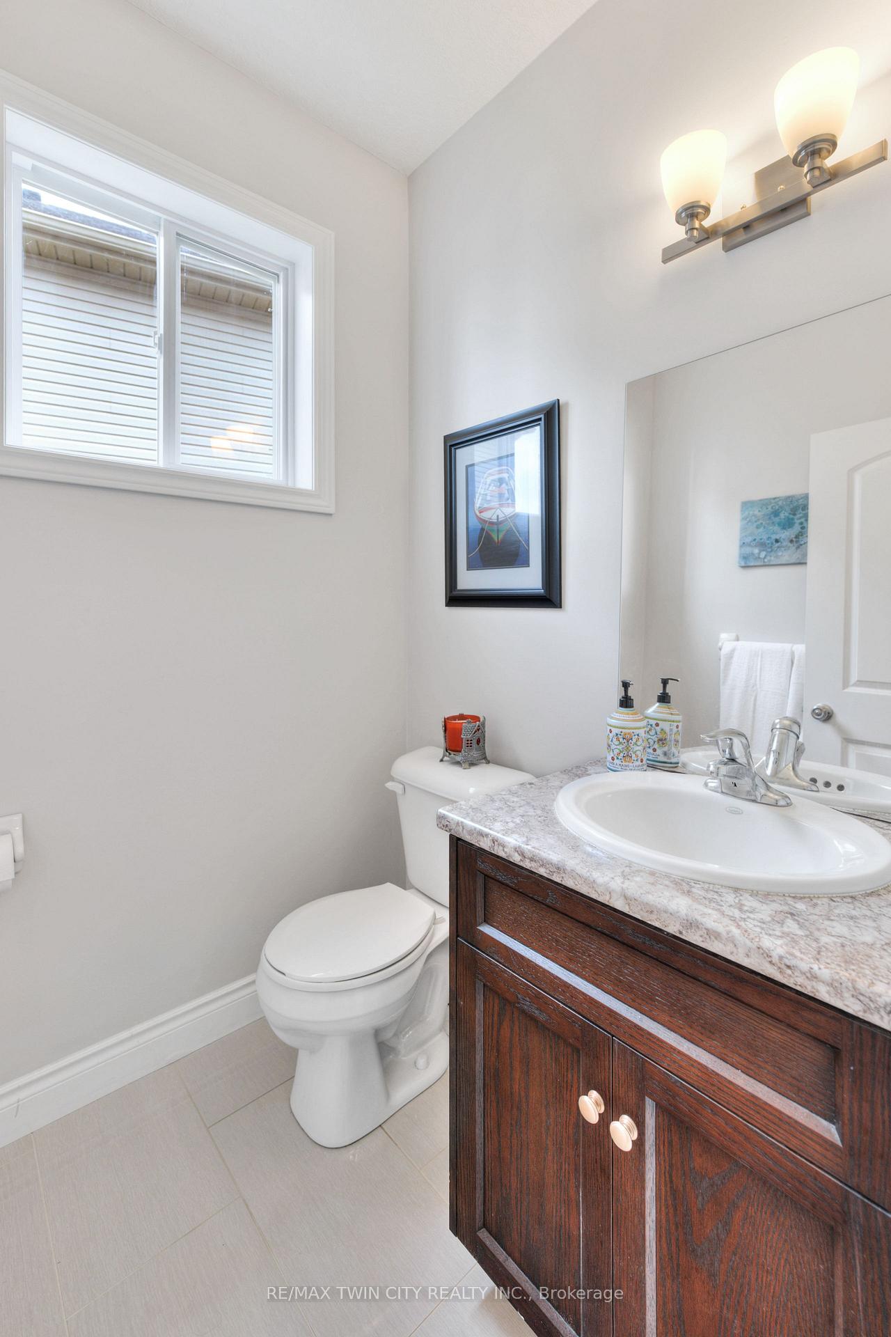 Photo 9 of 455 Twinleaf Street, Waterloo — HOMEH