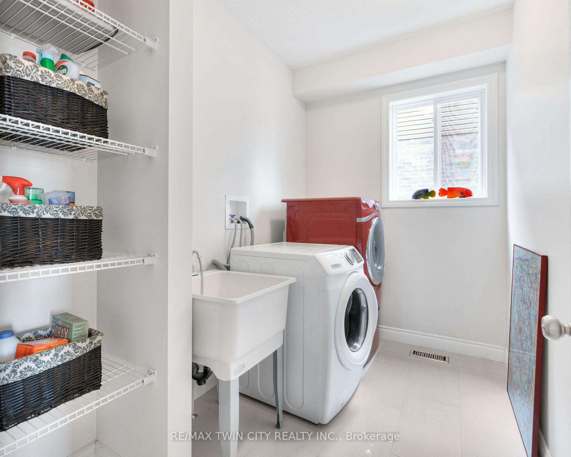 Photo 14 of 455 Twinleaf Street, Waterloo — HOMEH