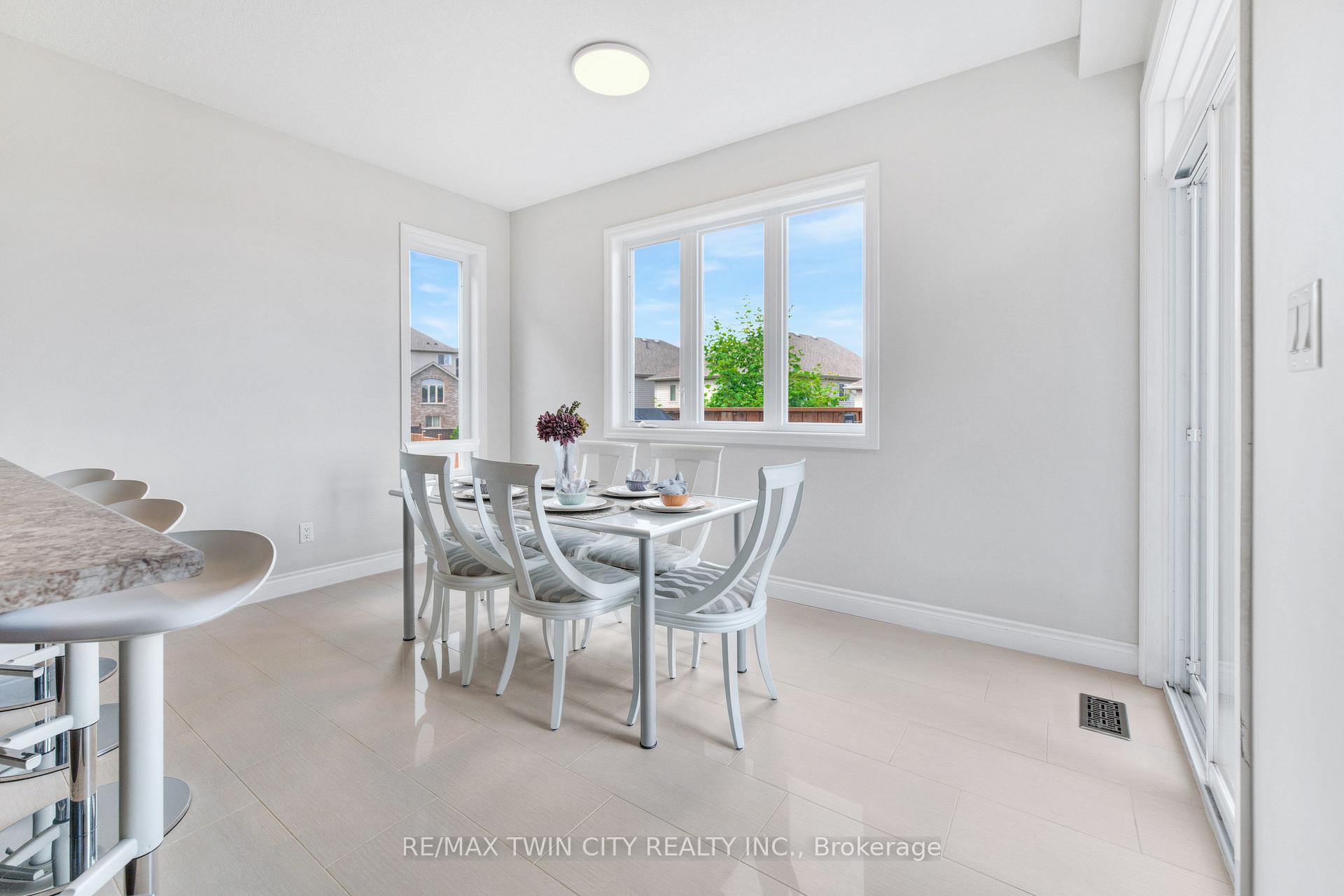 Photo 19 of 455 Twinleaf Street, Waterloo — HOMEH