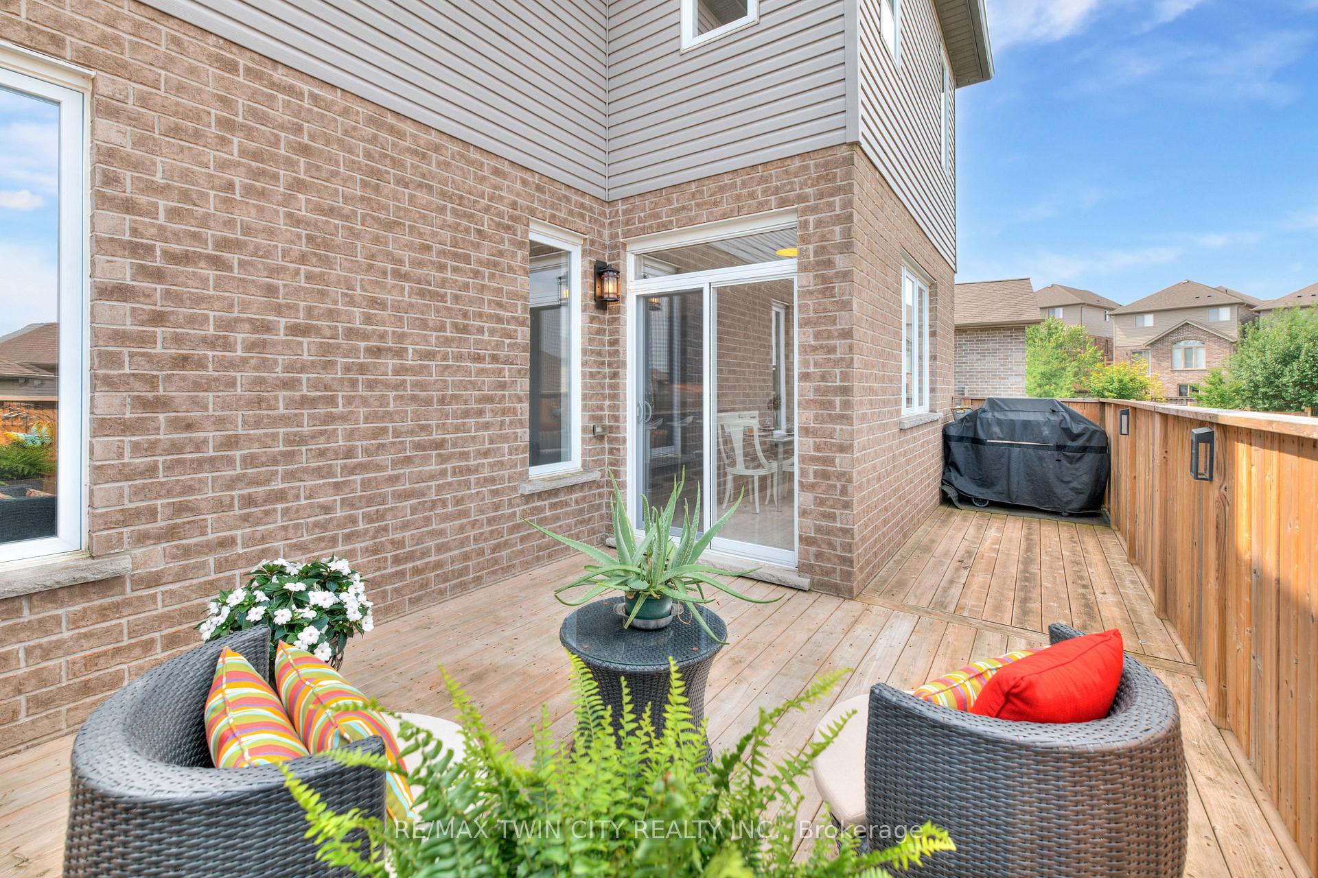 Photo 41 of 455 Twinleaf Street, Waterloo — HOMEH