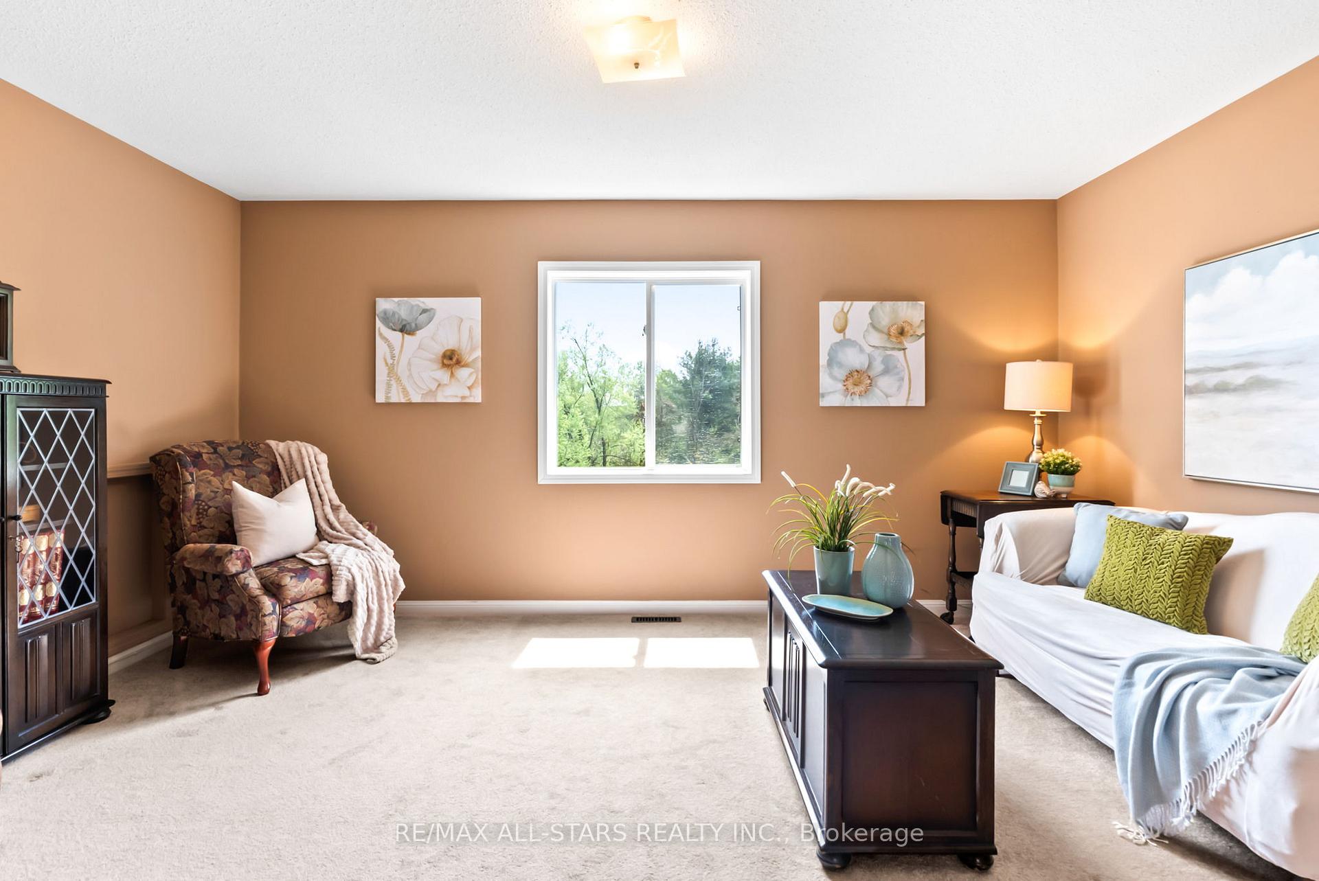 Photo 25 of 31 Meadow's End Crescent, Uxbridge — HOMEH