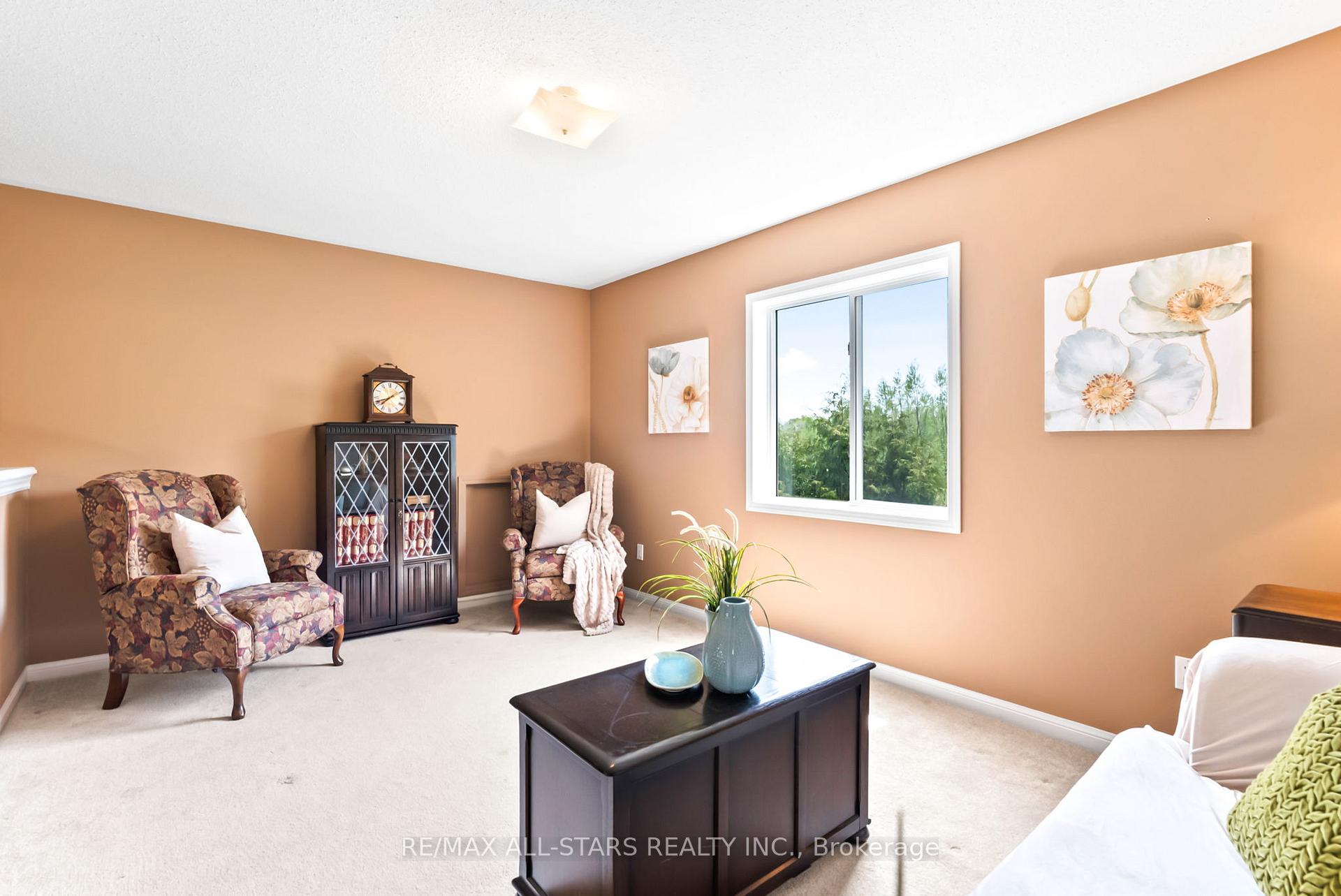 Photo 26 of 31 Meadow's End Crescent, Uxbridge — HOMEH