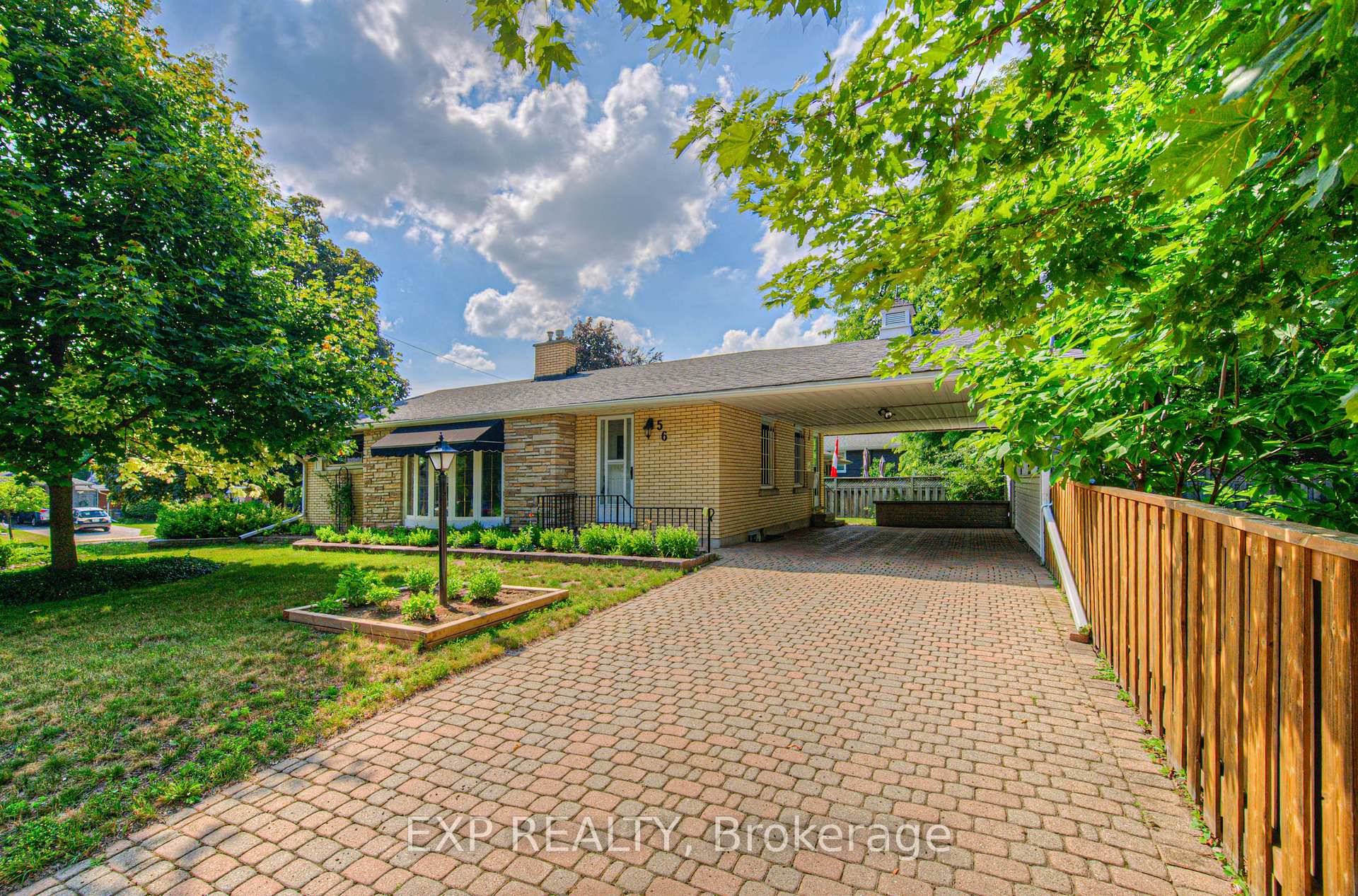 Photo 2 of 56 Cardinal Crescent S, Waterloo — HOMEH