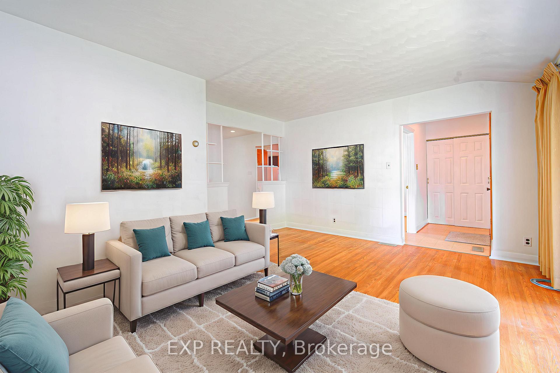 Photo 8 of 56 Cardinal Crescent S, Waterloo — HOMEH
