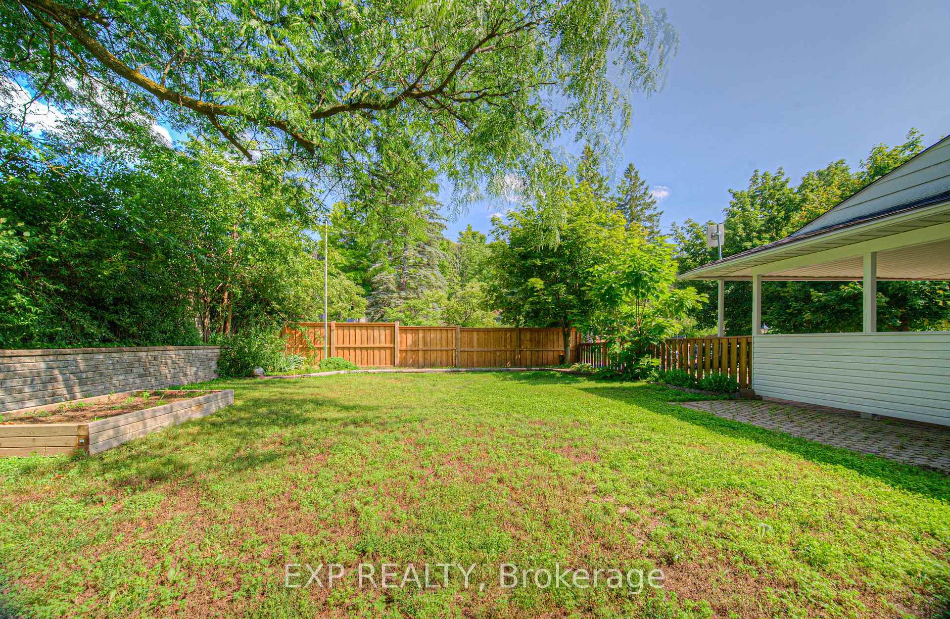 Photo 29 of 56 Cardinal Crescent S, Waterloo — HOMEH