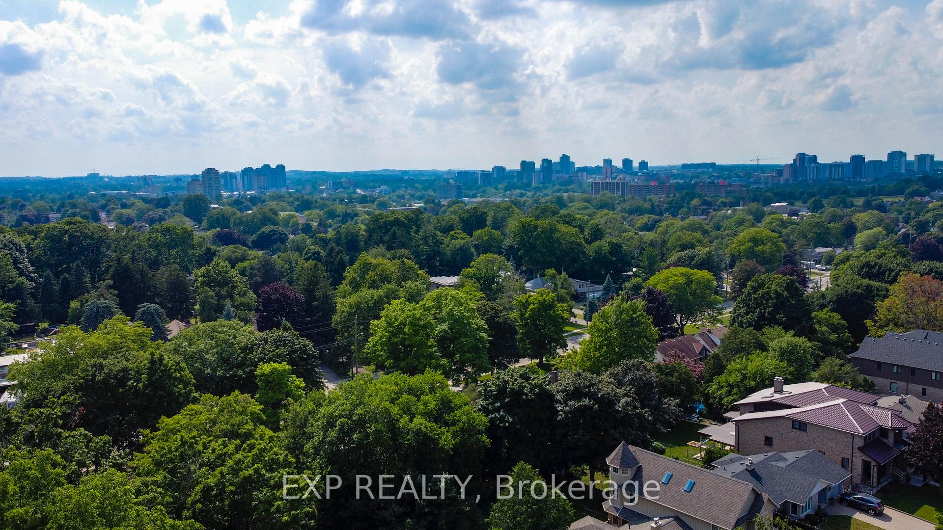 Photo 39 of 56 Cardinal Crescent S, Waterloo — HOMEH