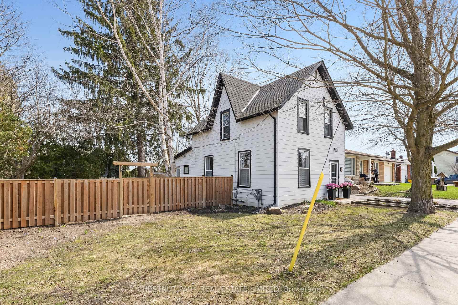 Photo 2 of 81 Victoria Drive, Uxbridge — HOMEH