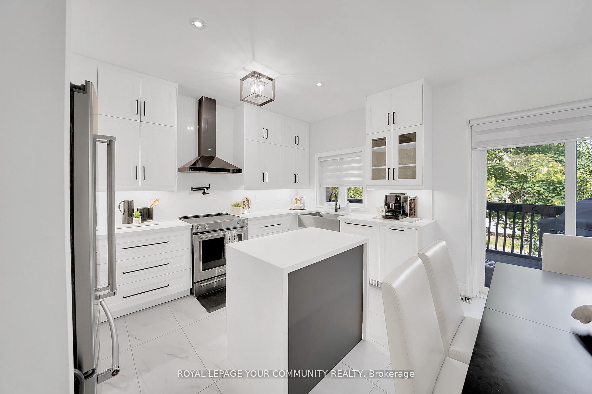 Photo 9 of Unit 5, 8032 Kipling Avenue, Vaughan, West Woodbridge — HOMEH
