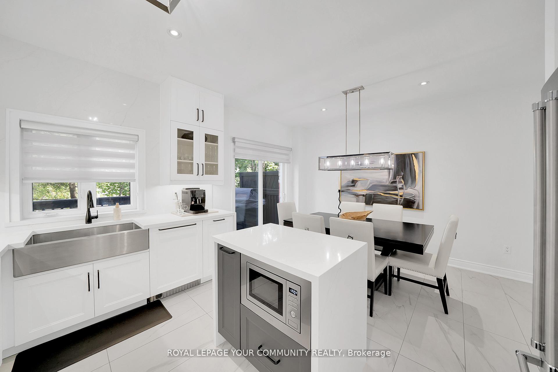 Photo 10 of Unit 5, 8032 Kipling Avenue, Vaughan, West Woodbridge — HOMEH