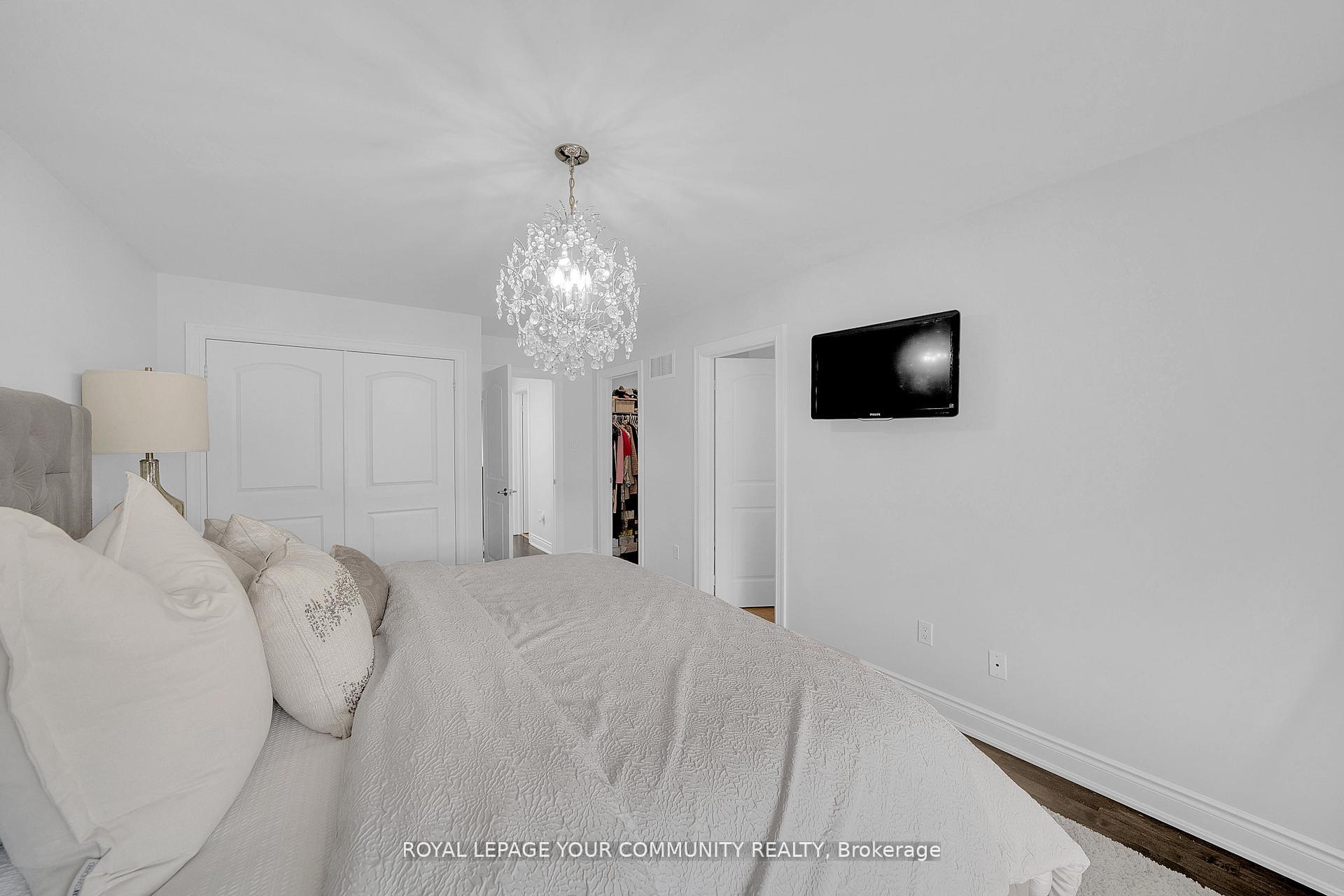 Photo 18 of Unit 5, 8032 Kipling Avenue, Vaughan, West Woodbridge — HOMEH