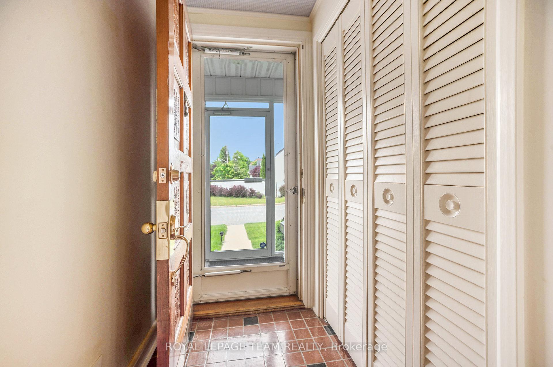 Photo 2 of 1500 Orchard Avenue, Ottawa, Alta Vista — HOMEH