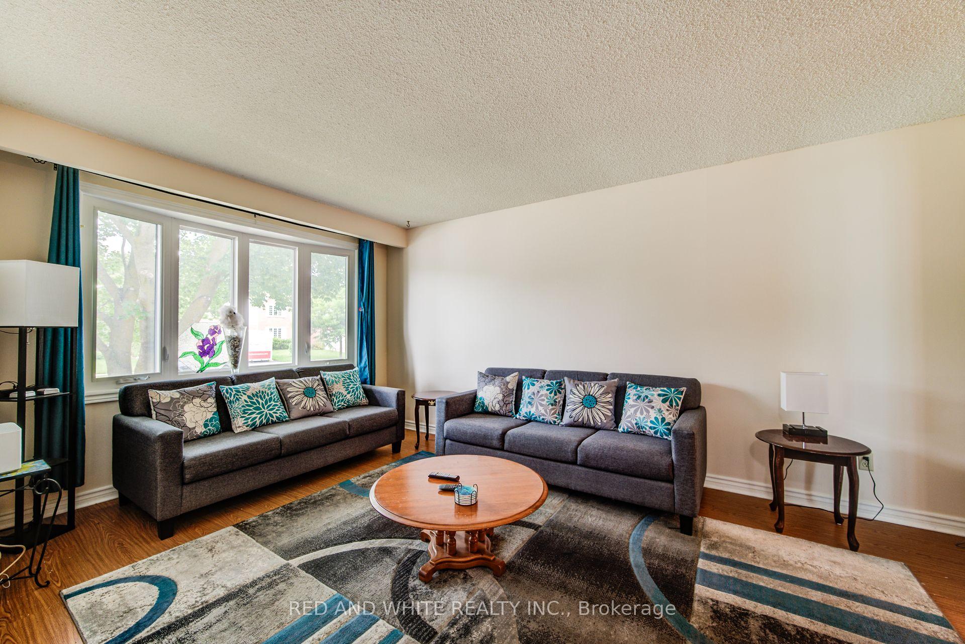 Photo 7 of 303 Conservation Drive, Waterloo — HOMEH