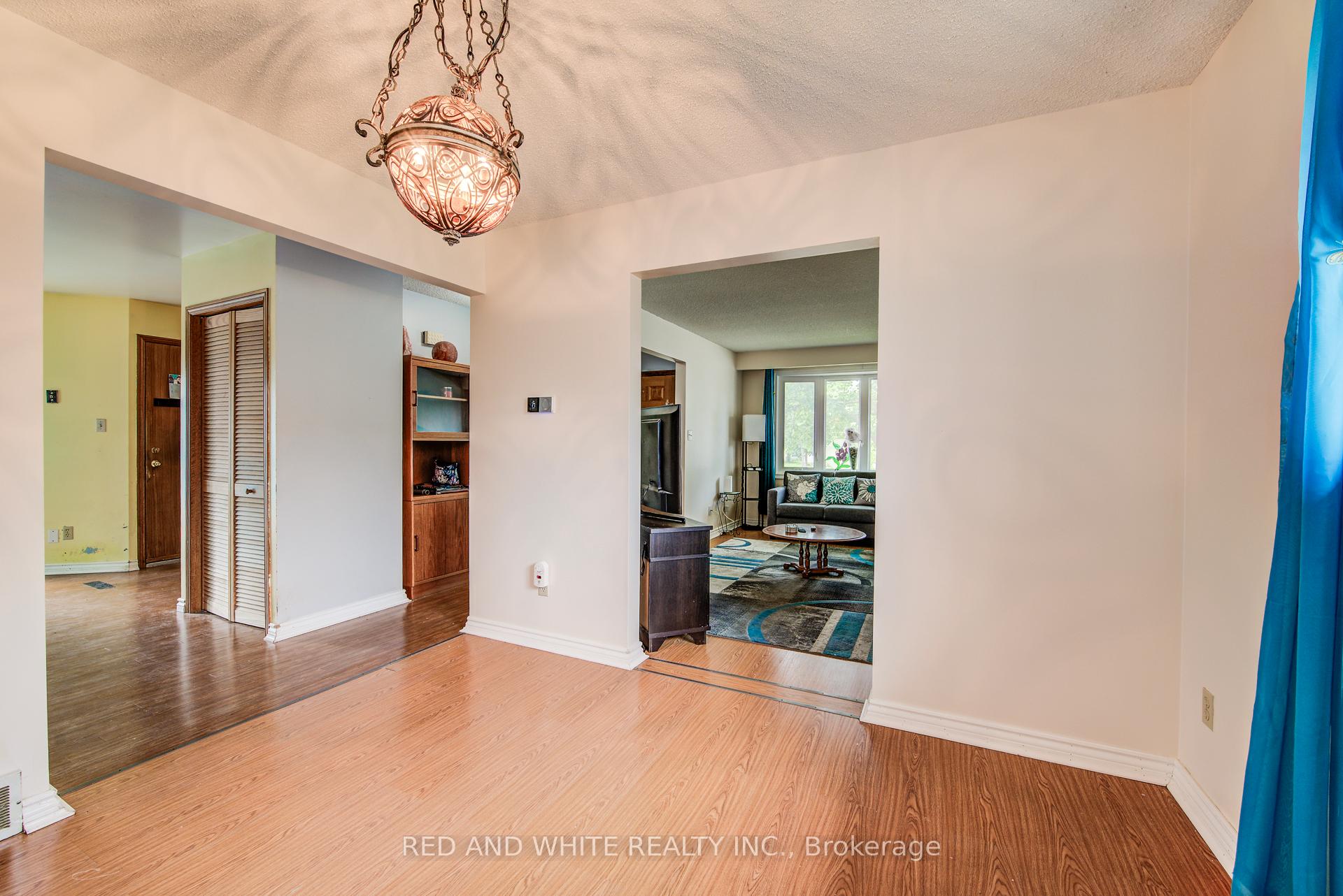 Photo 13 of 303 Conservation Drive, Waterloo — HOMEH