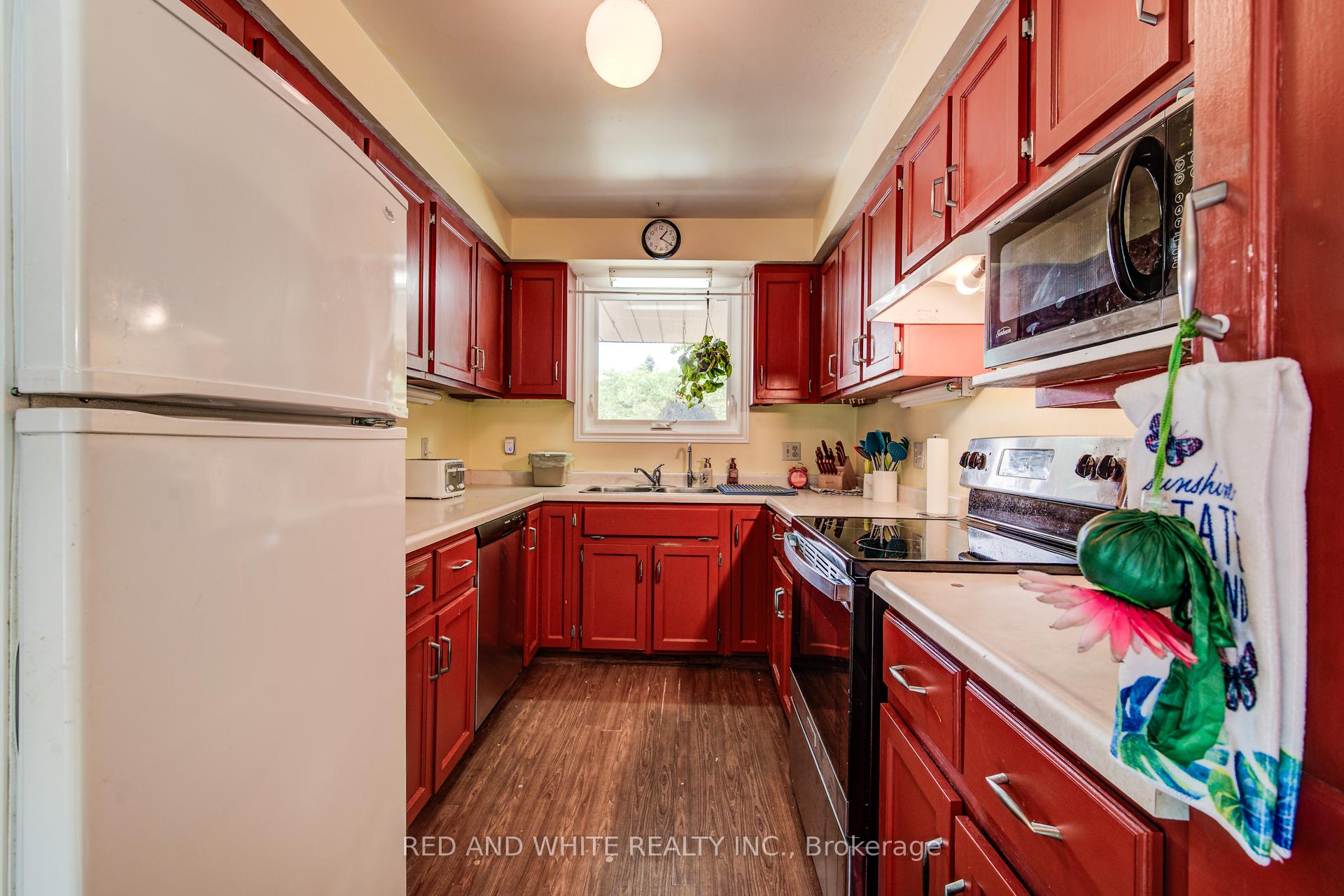 Photo 16 of 303 Conservation Drive, Waterloo — HOMEH