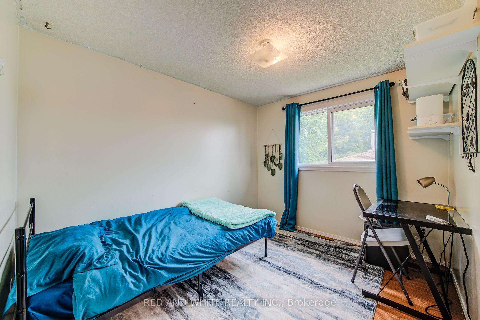 Photo 24 of 303 Conservation Drive, Waterloo — HOMEH
