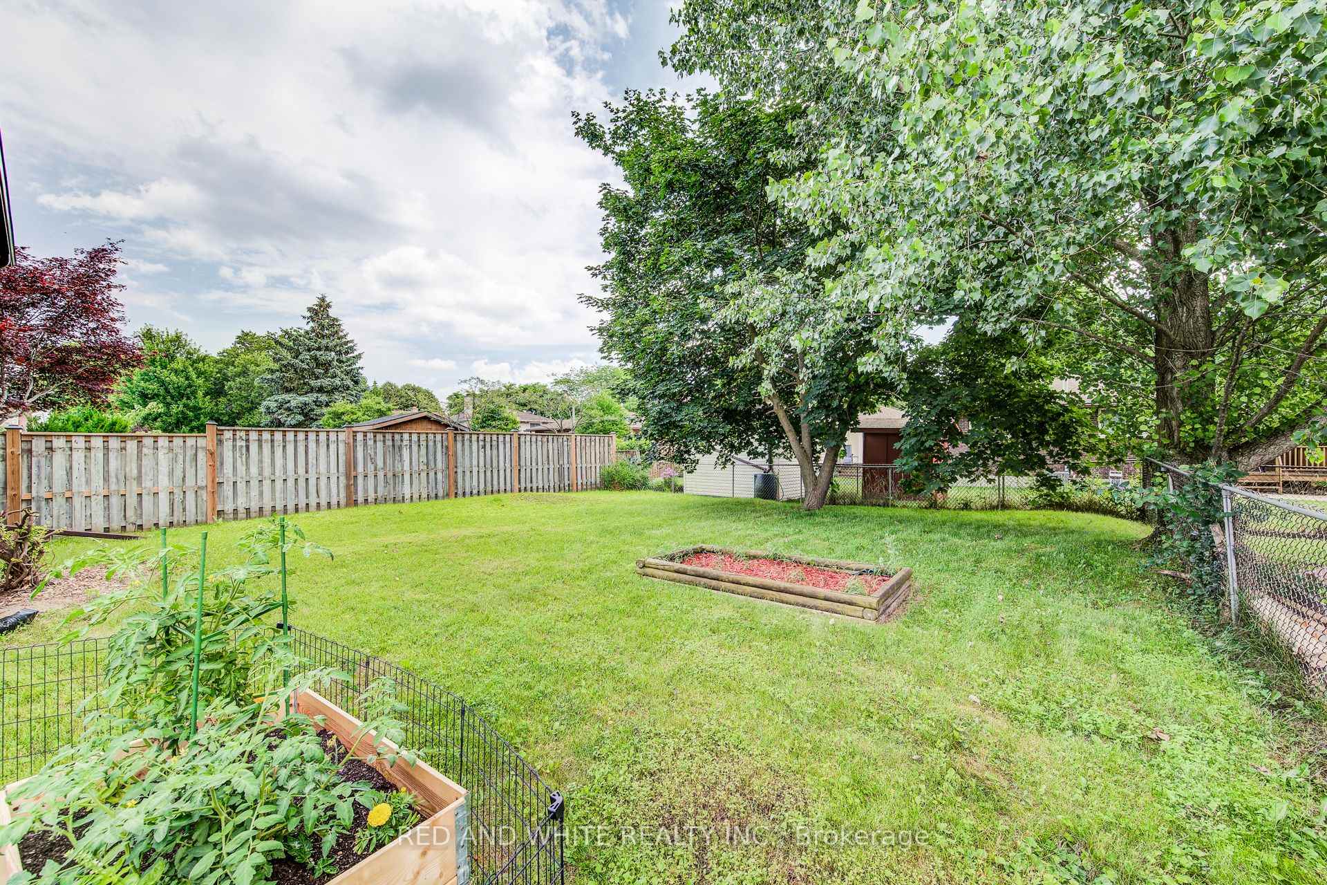 Photo 41 of 303 Conservation Drive, Waterloo — HOMEH