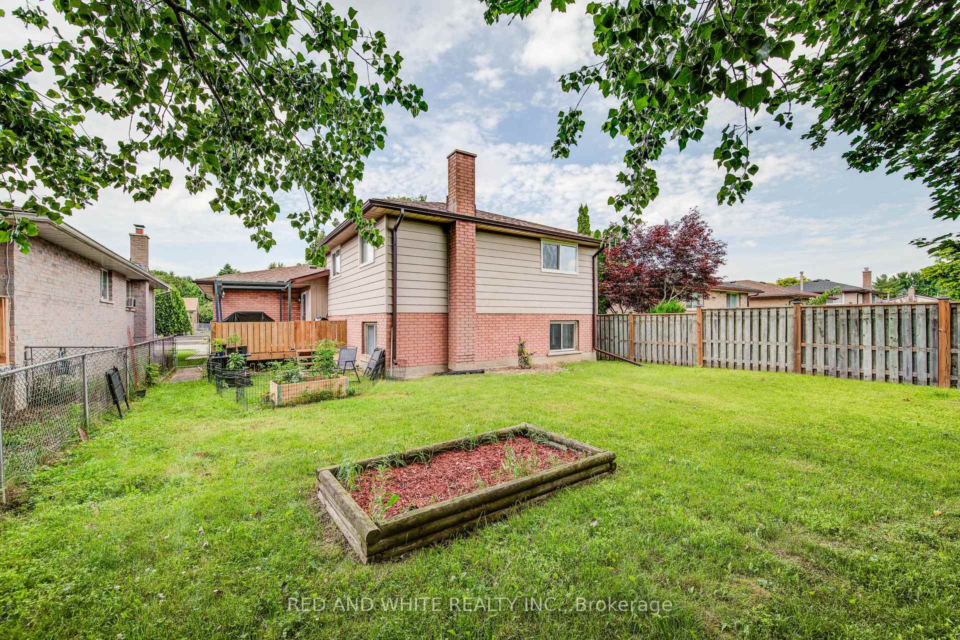 Photo 42 of 303 Conservation Drive, Waterloo — HOMEH