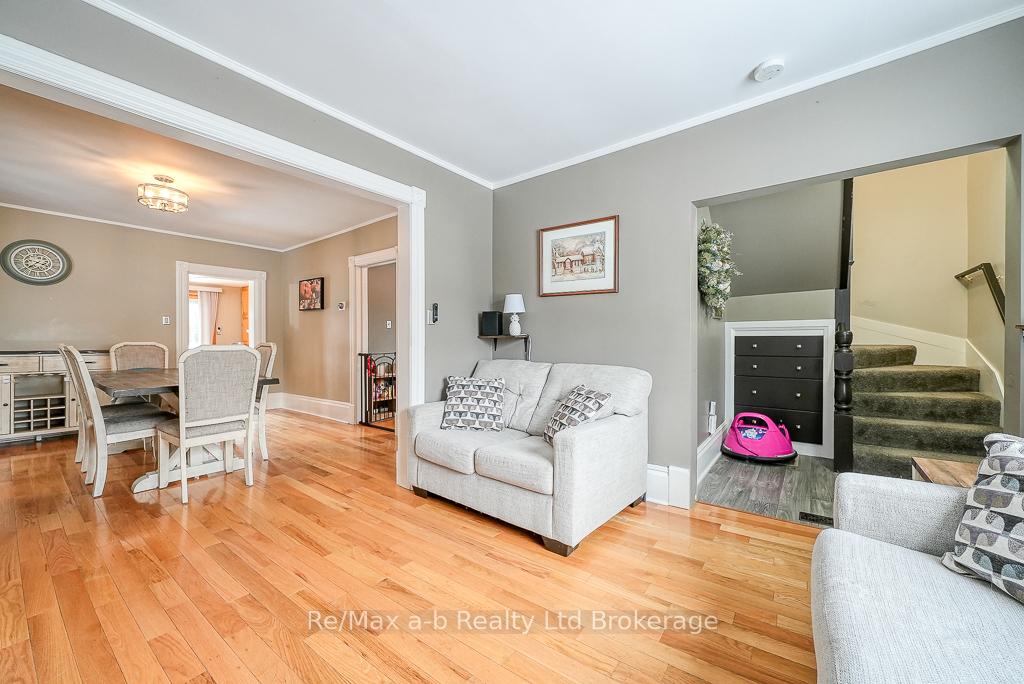 Photo 7 of 170 Chestnut Street, West Elgin, West Lorne — HOMEH