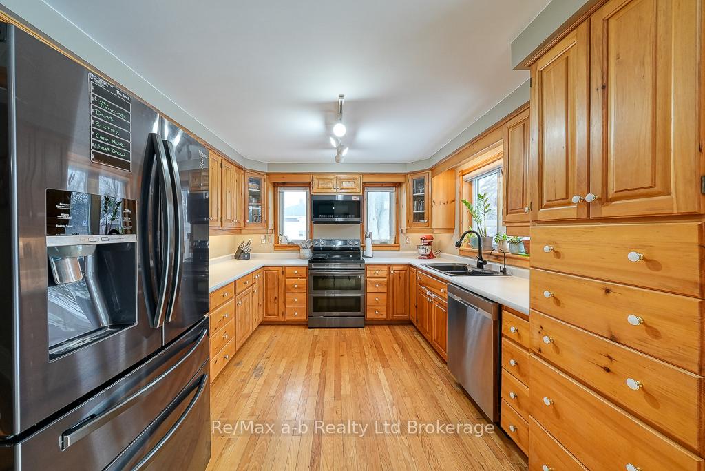 Photo 16 of 170 Chestnut Street, West Elgin, West Lorne — HOMEH