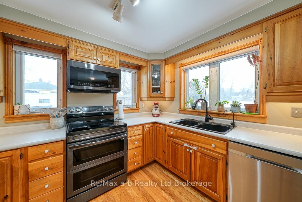 Photo 18 of 170 Chestnut Street, West Elgin, West Lorne — HOMEH