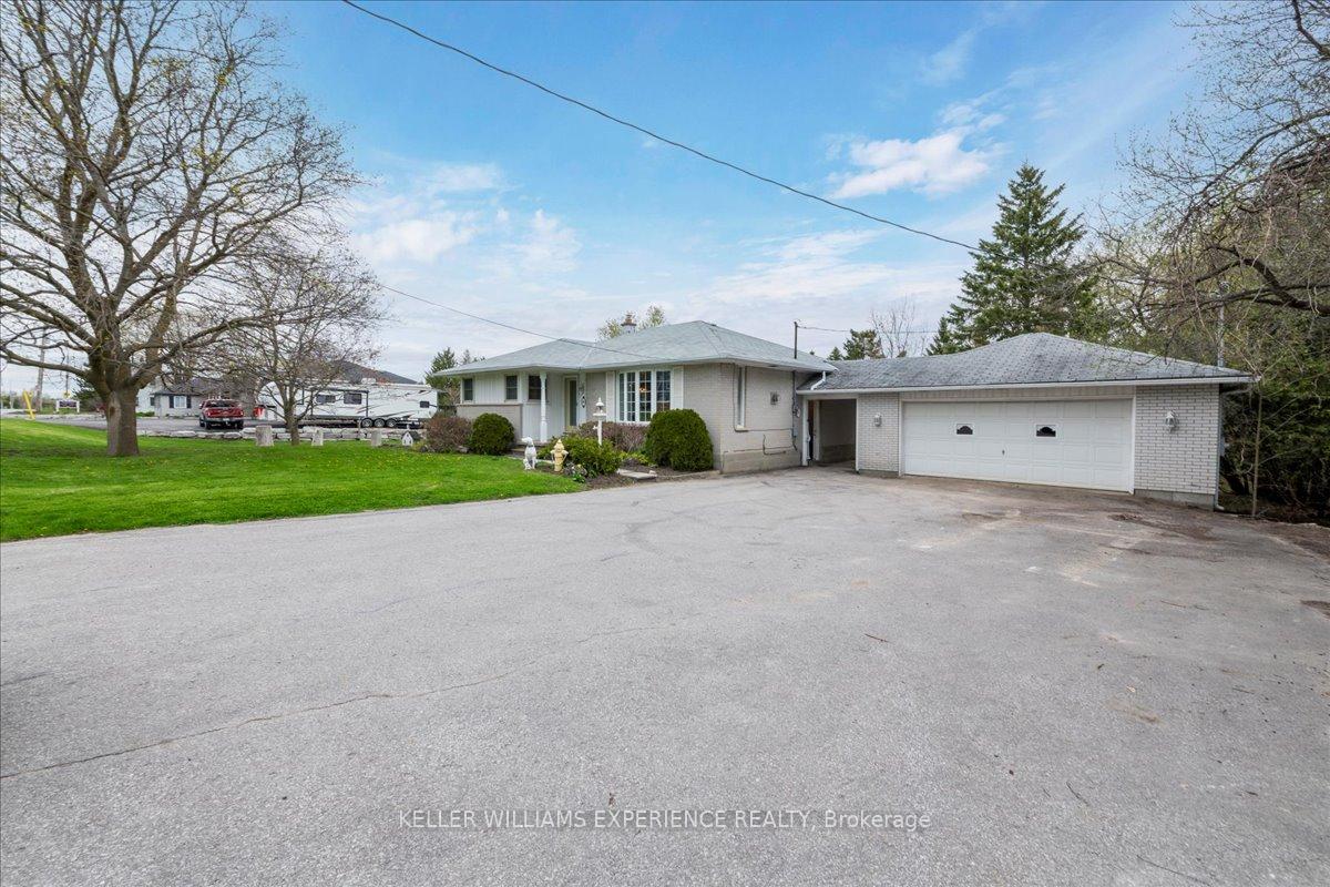 Photo 2 of 291 Main Street N, Uxbridge, Rural Uxbridge — HOMEH