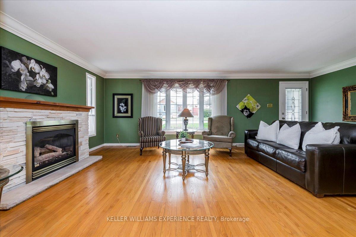 Photo 5 of 291 Main Street N, Uxbridge, Rural Uxbridge — HOMEH