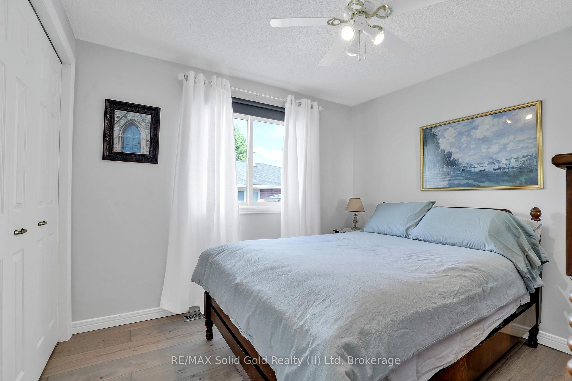 Photo 22 of 612 Sprucehurst Crescent, Waterloo — HOMEH