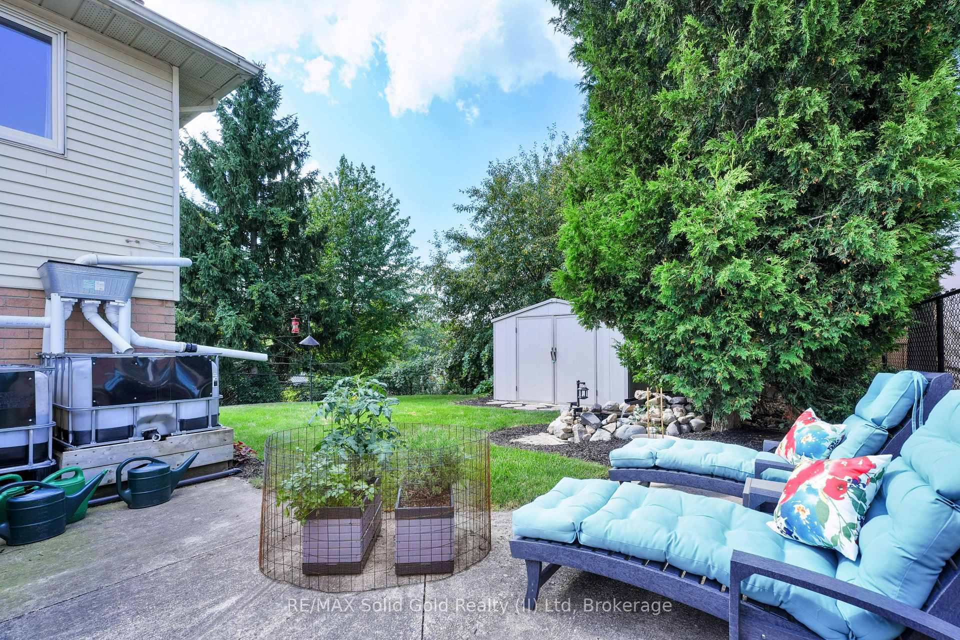 Photo 36 of 612 Sprucehurst Crescent, Waterloo — HOMEH