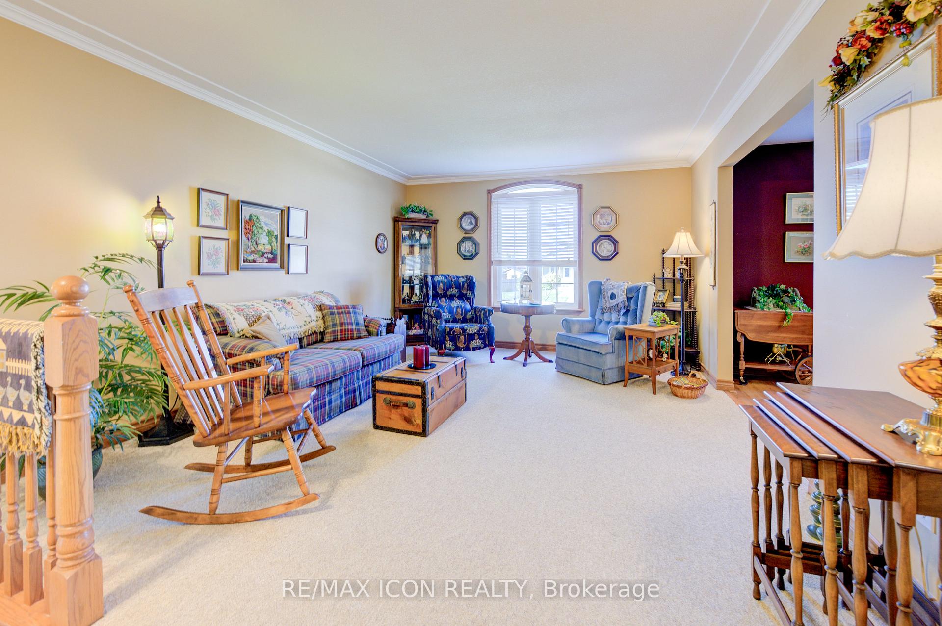 Photo 12 of 225 Wendy's Lane, Wellington North, Mount Forest — HOMEH
