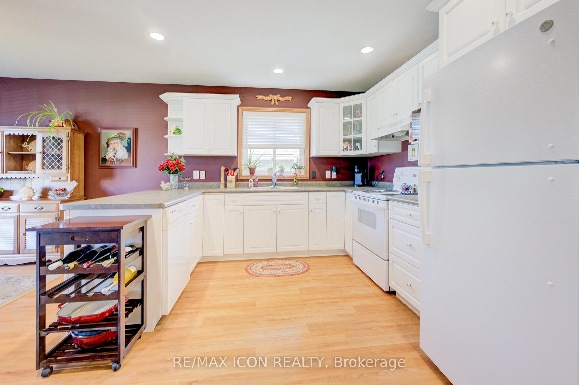 Photo 17 of 225 Wendy's Lane, Wellington North, Mount Forest — HOMEH