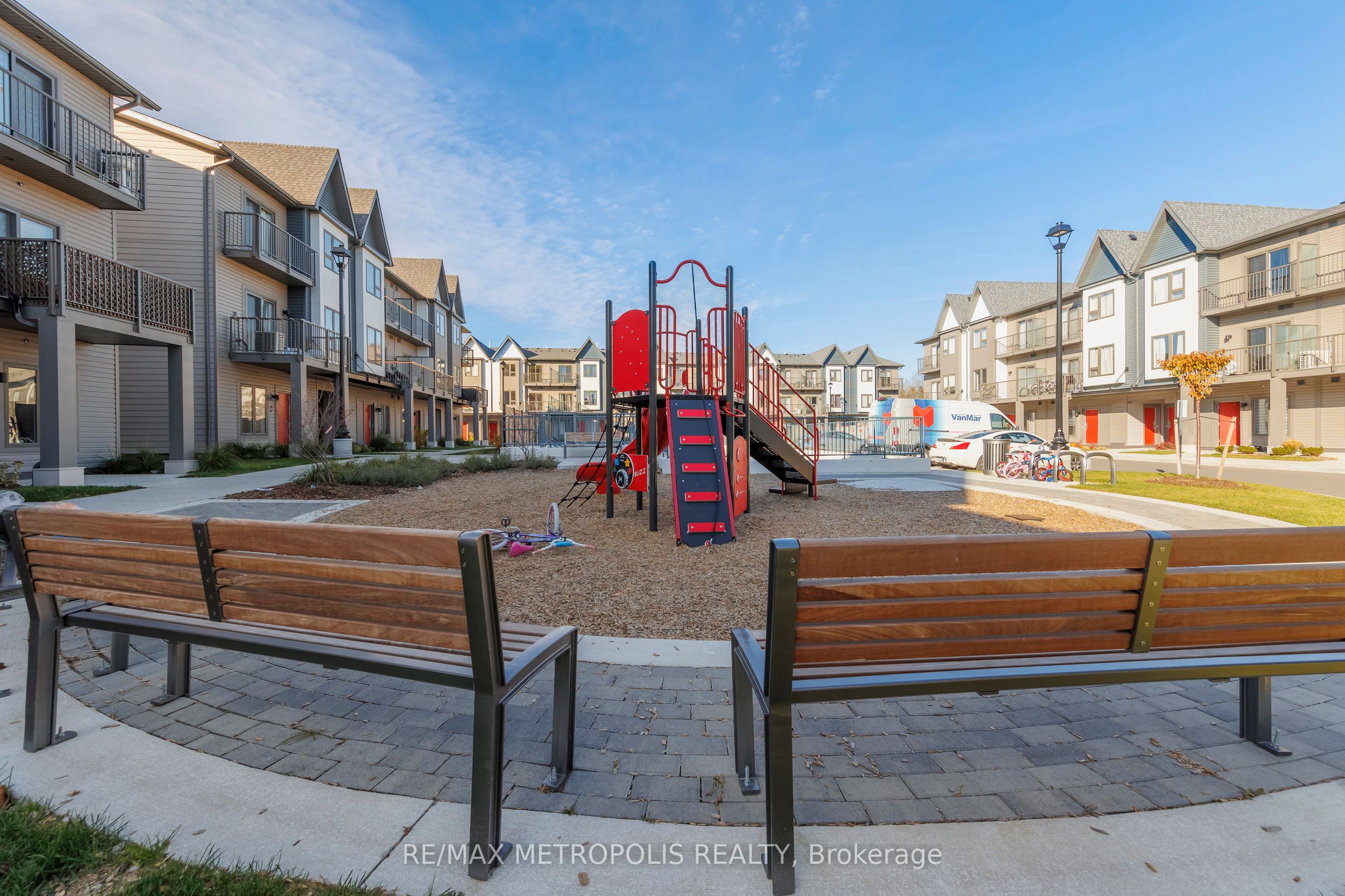 Photo 46 of Unit 719, 2635 William Jackson Drive, Pickering, Duffin Heights — HOMEH