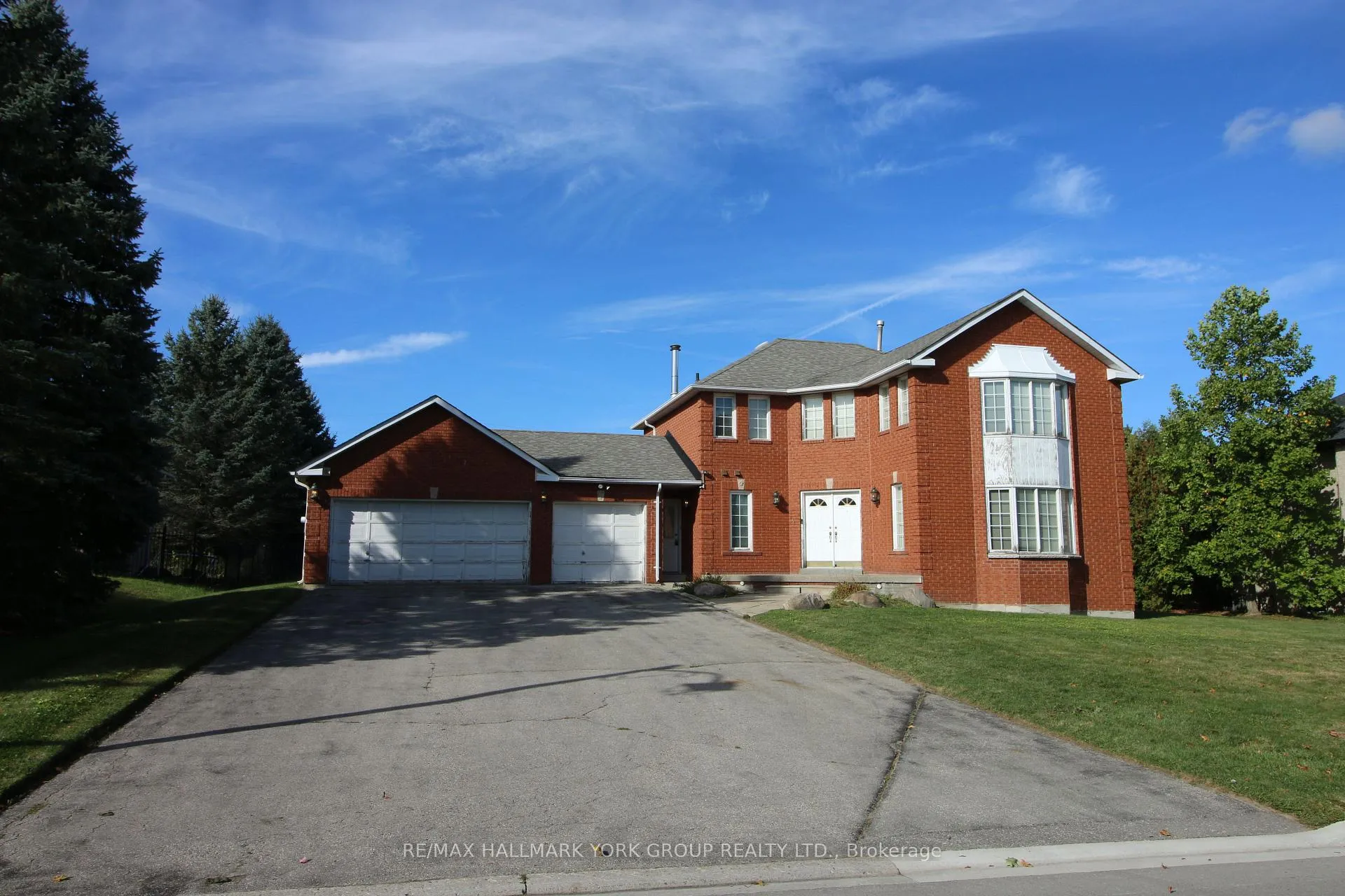 Photo 4 of 175 Treegrove Circle, Aurora, Hills of St Andrew — HOMEH