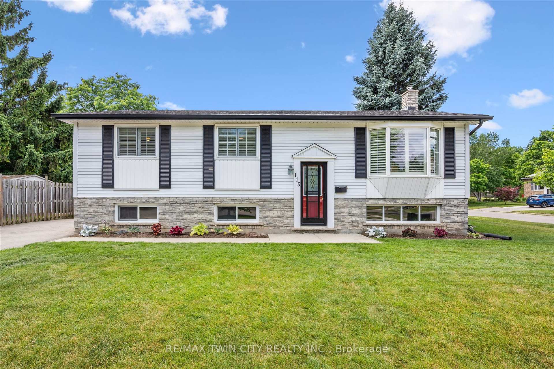 Photo 1 of 115 Lillian Drive, Waterloo — HOMEH