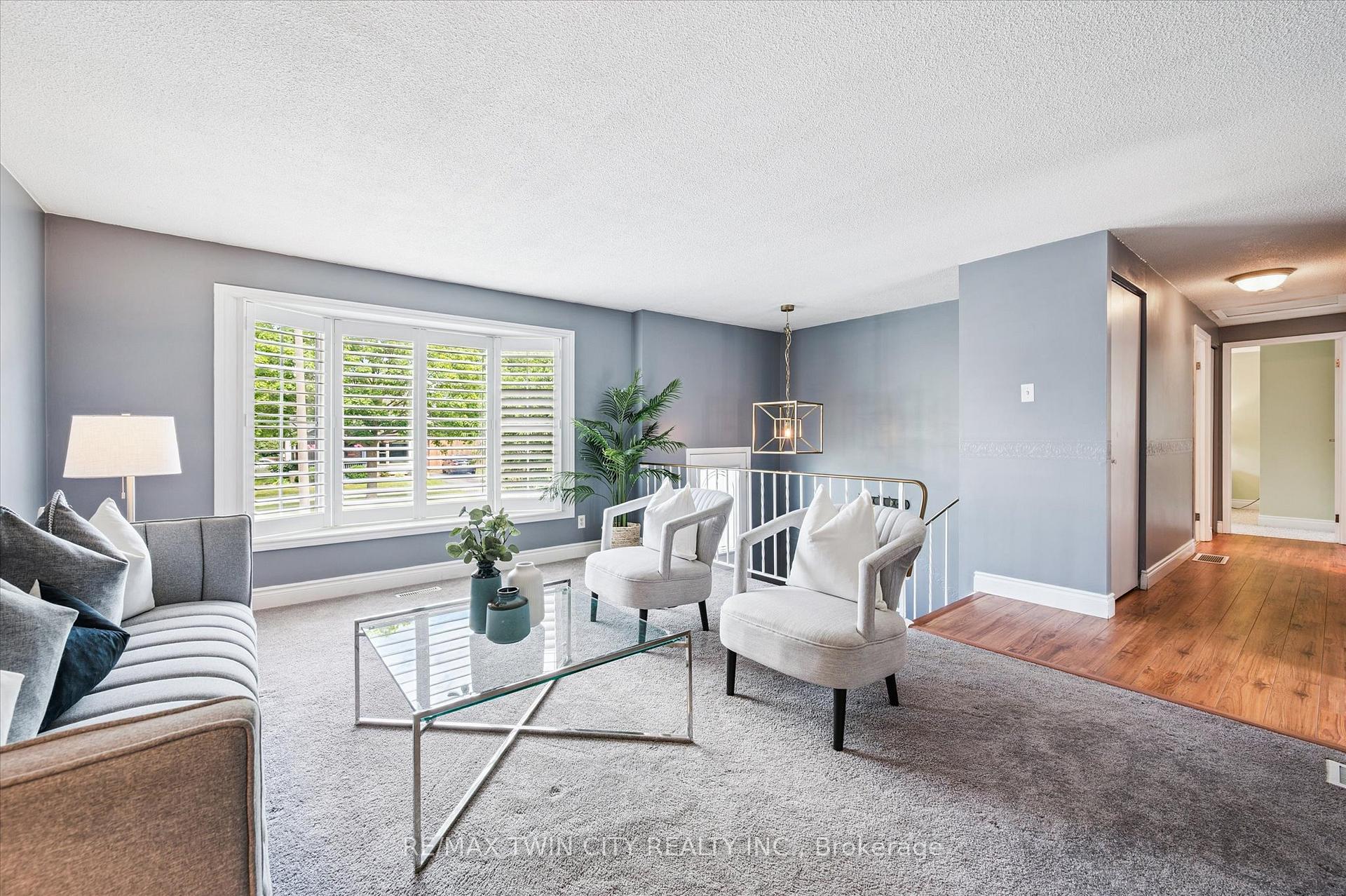Photo 8 of 115 Lillian Drive, Waterloo — HOMEH