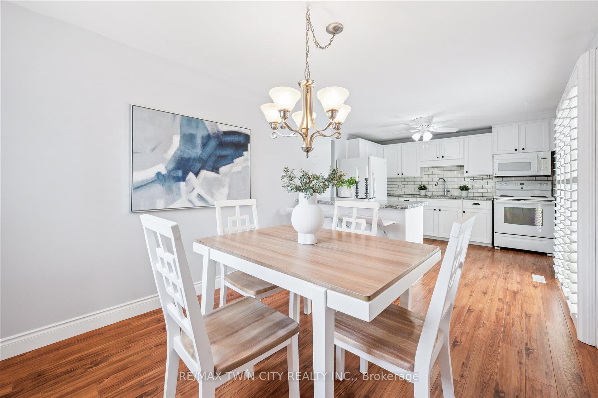 Photo 15 of 115 Lillian Drive, Waterloo — HOMEH