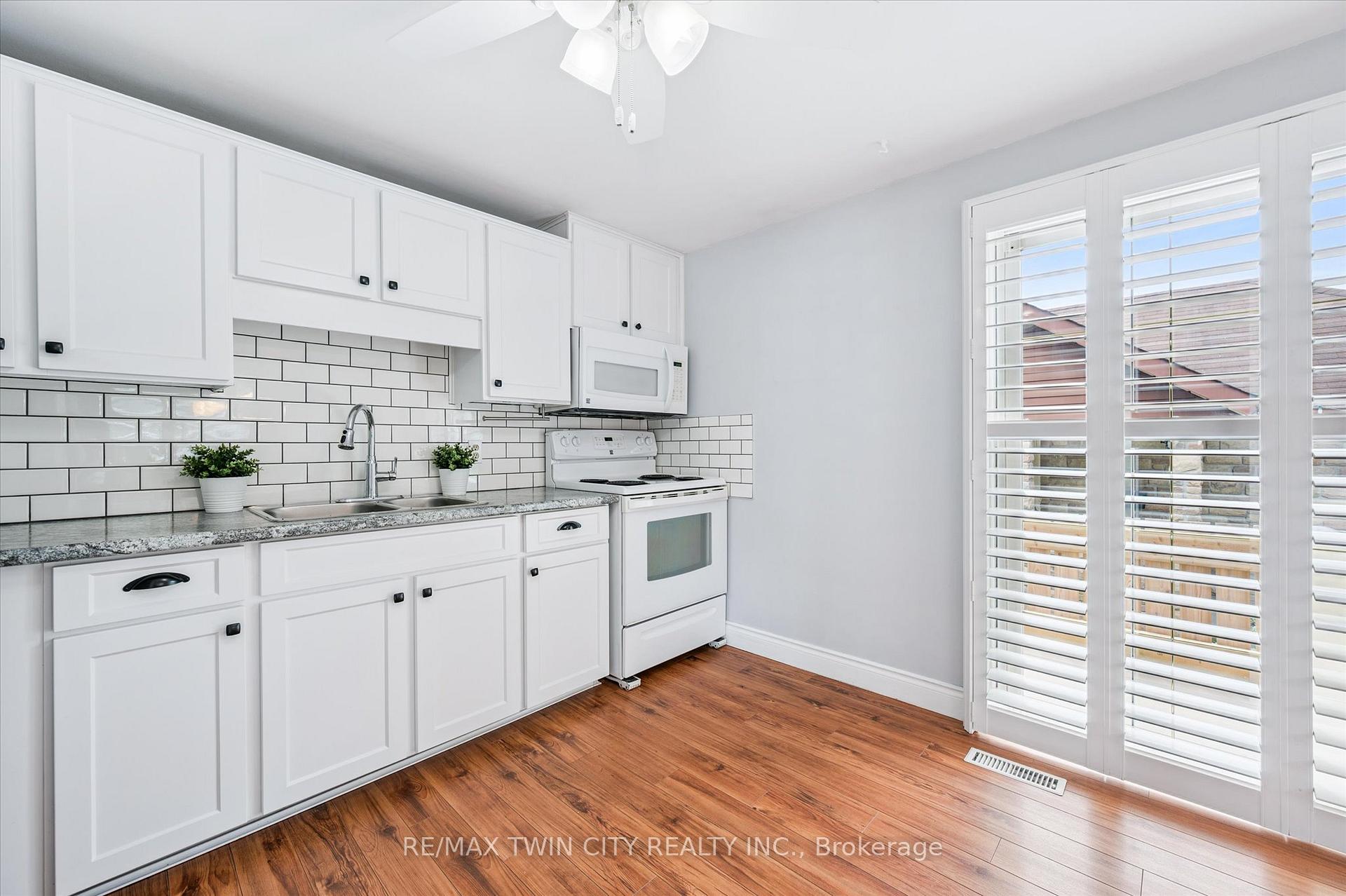 Photo 17 of 115 Lillian Drive, Waterloo — HOMEH