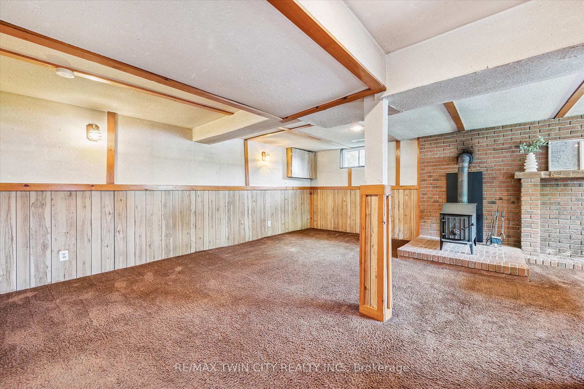 Photo 26 of 115 Lillian Drive, Waterloo — HOMEH