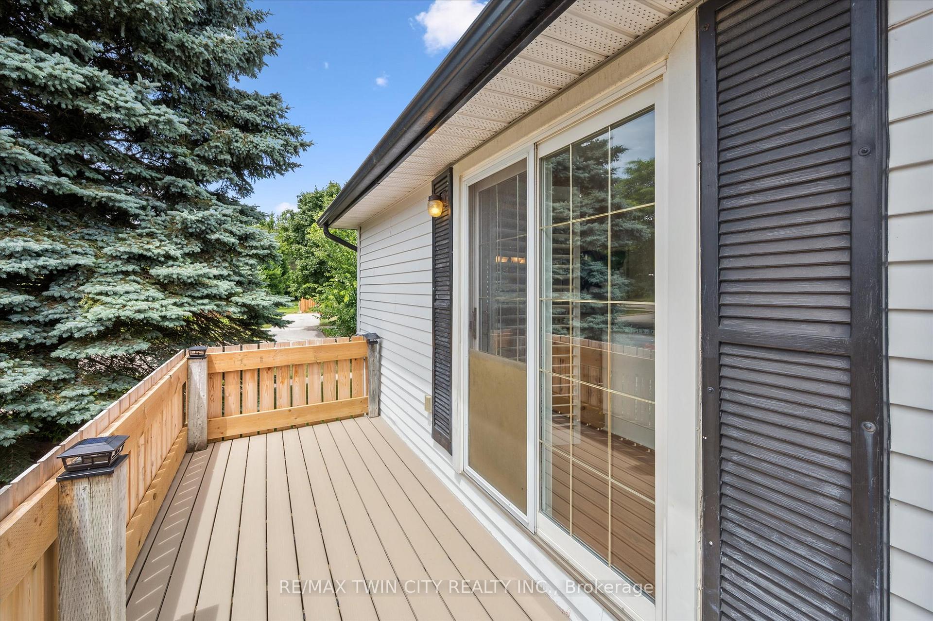 Photo 33 of 115 Lillian Drive, Waterloo — HOMEH