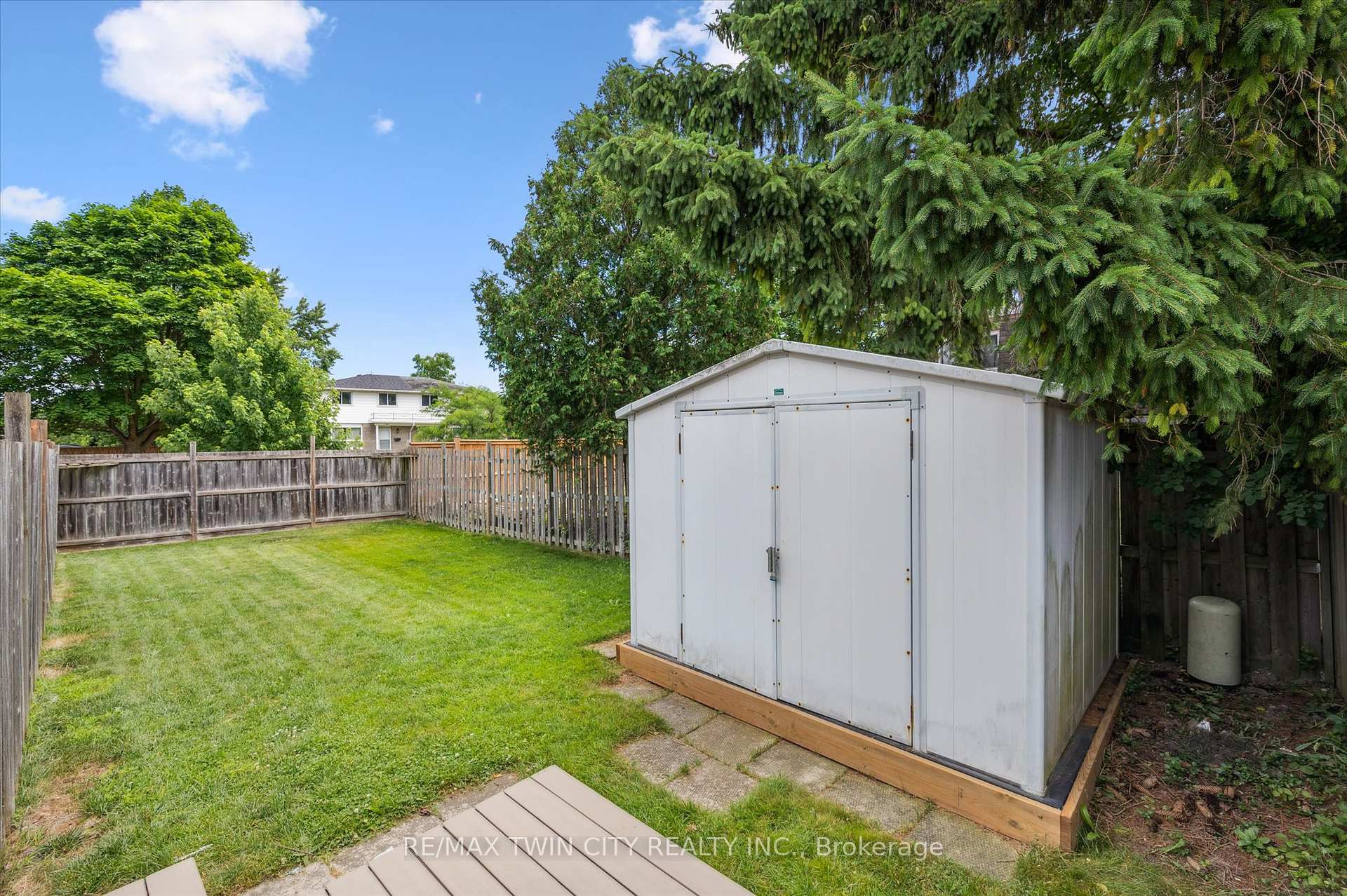 Photo 35 of 115 Lillian Drive, Waterloo — HOMEH
