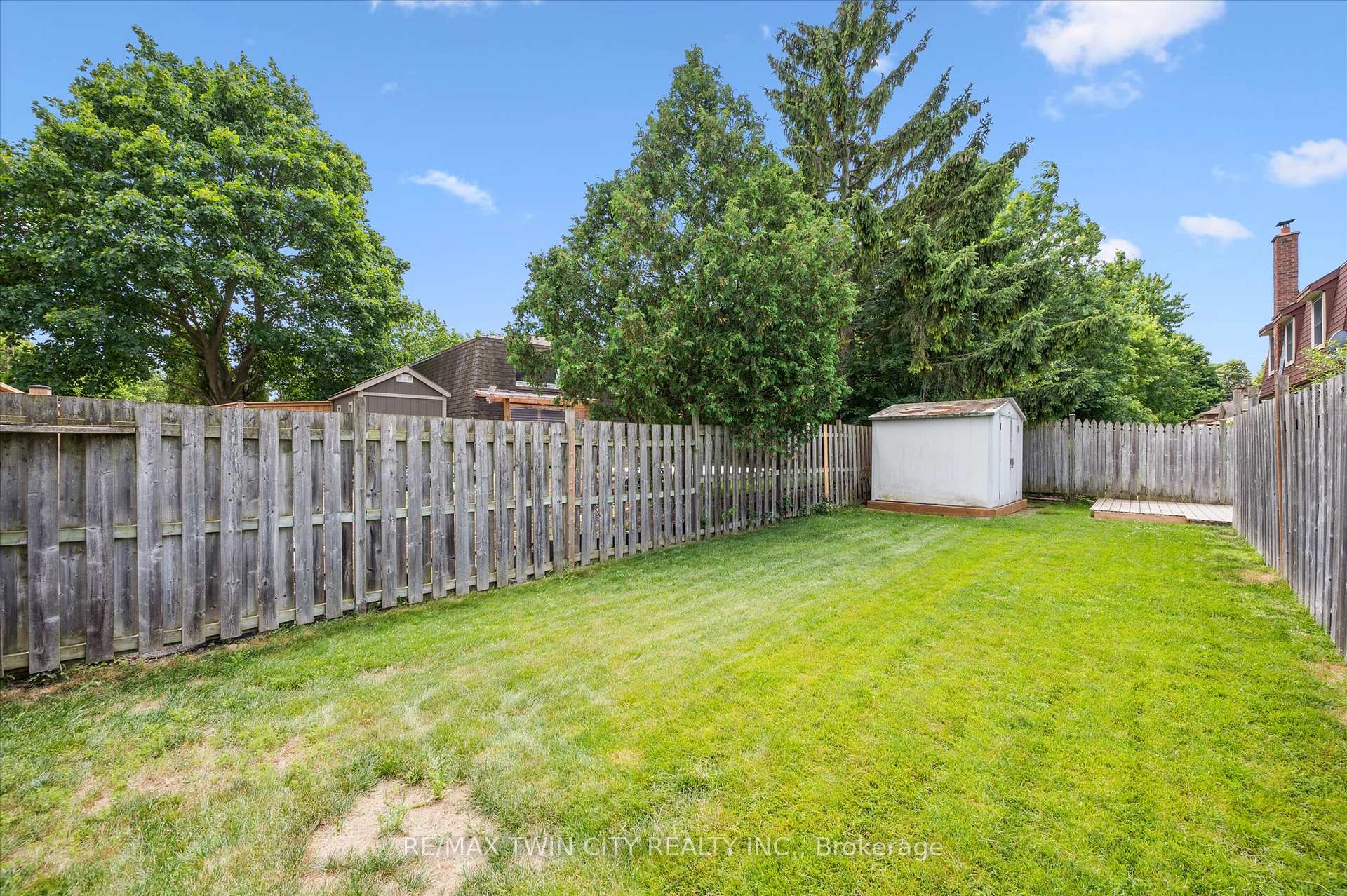 Photo 38 of 115 Lillian Drive, Waterloo — HOMEH