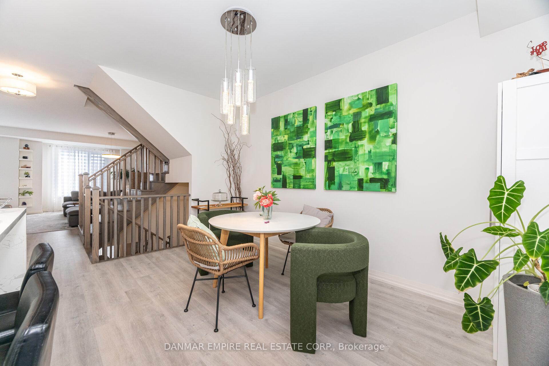 Photo 16 of 45 Cohen Way, Vaughan, Patterson — HOMEH