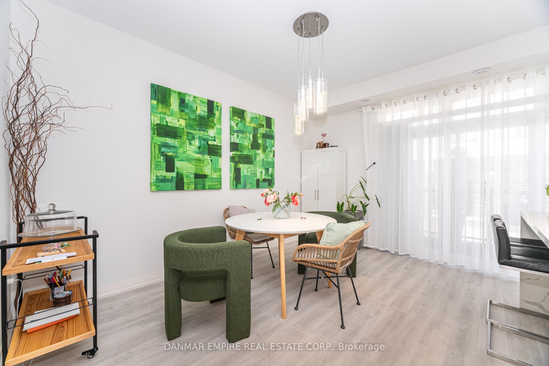 Photo 17 of 45 Cohen Way, Vaughan, Patterson — HOMEH