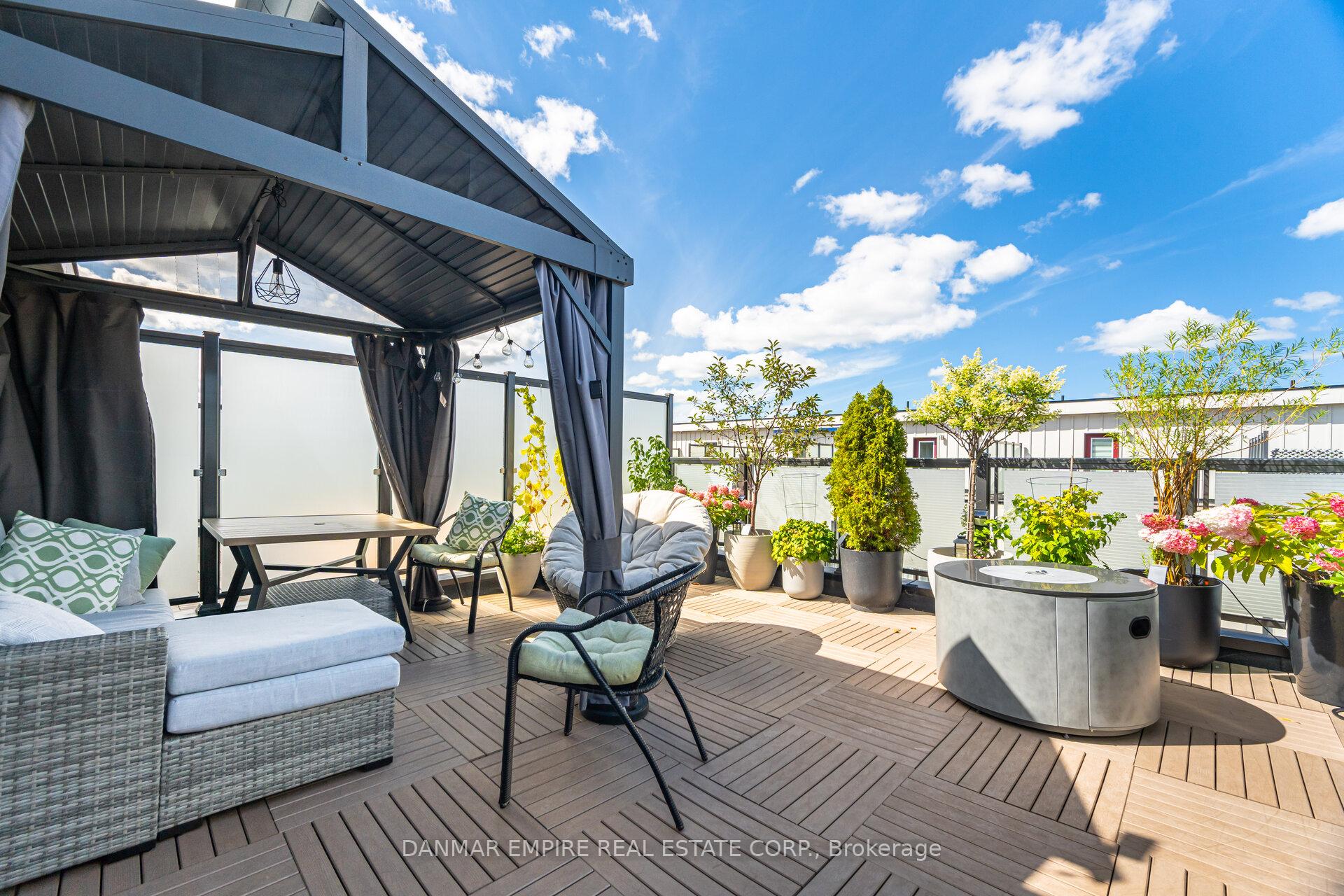 Photo 42 of 45 Cohen Way, Vaughan, Patterson — HOMEH