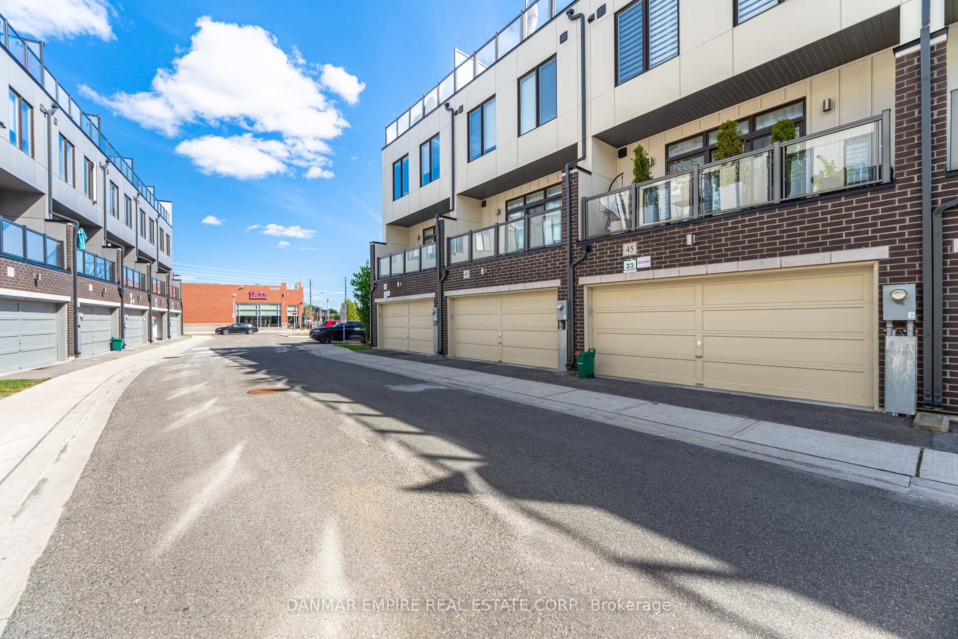 Photo 46 of 45 Cohen Way, Vaughan, Patterson — HOMEH