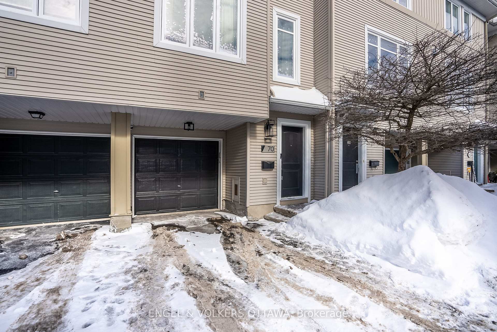 Photo 3 of 70 Songbird Private, Ottawa, Westcliffe Estates — HOMEH