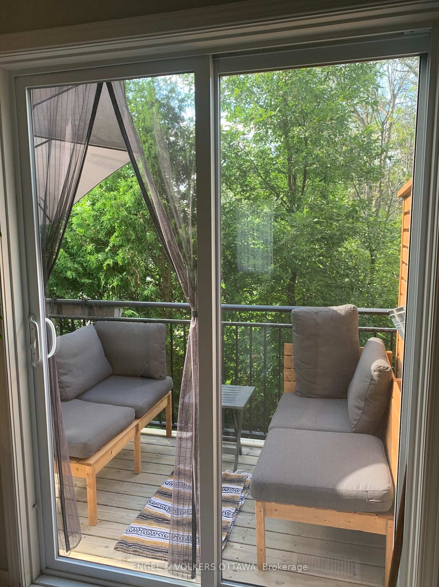 Photo 13 of 70 Songbird Private, Ottawa, Westcliffe Estates — HOMEH