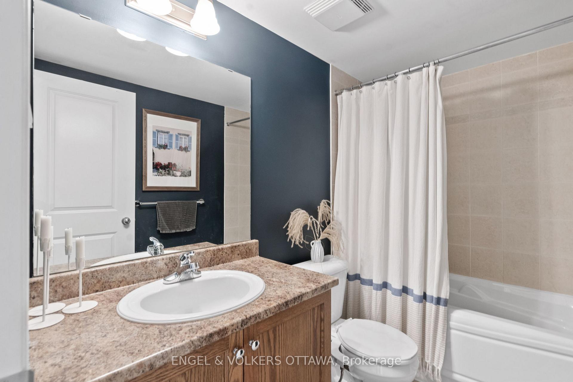 Photo 40 of 70 Songbird Private, Ottawa, Westcliffe Estates — HOMEH