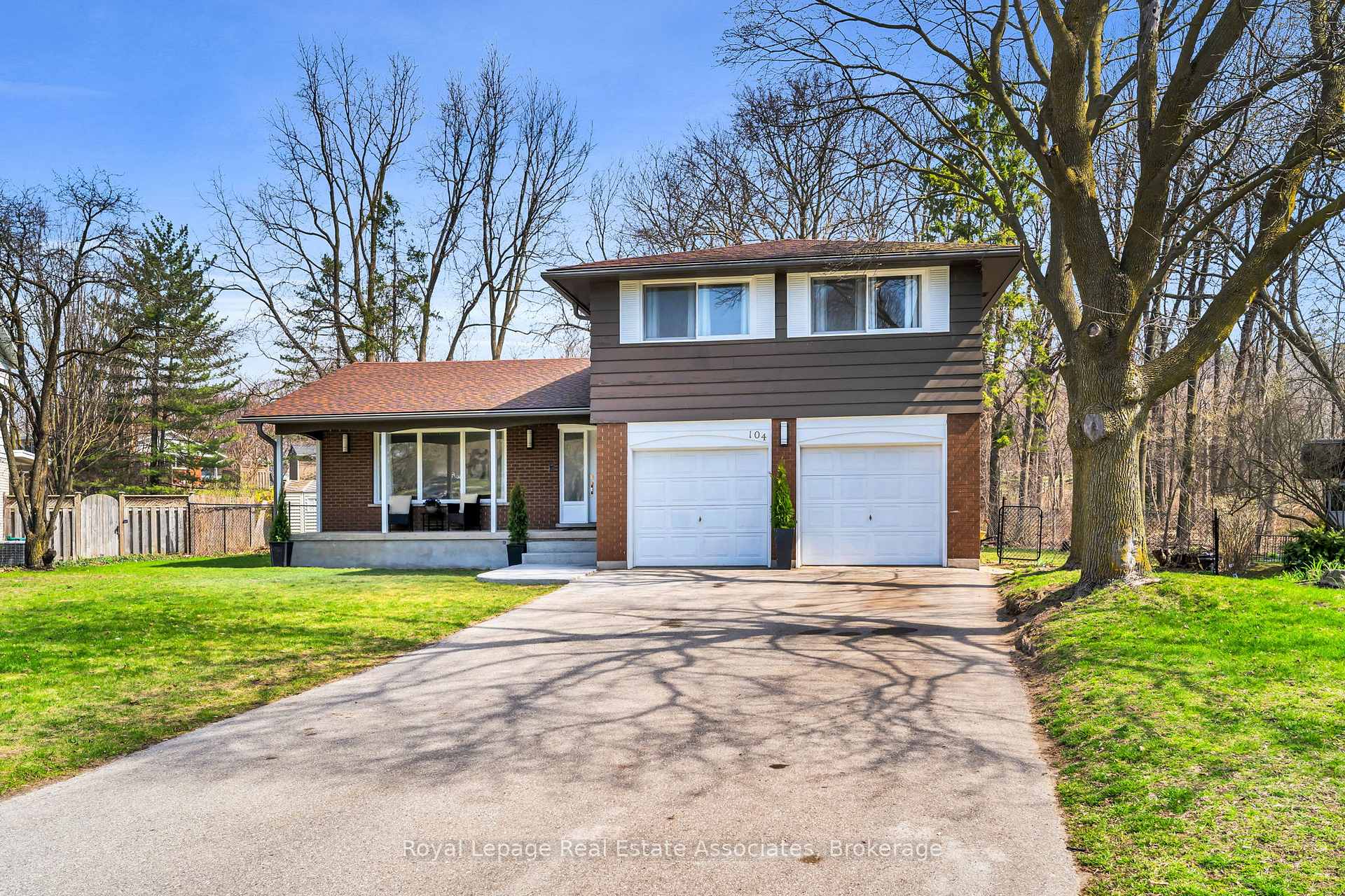 Photo 1 of 104 Cardinal Crescent S, Waterloo — HOMEH