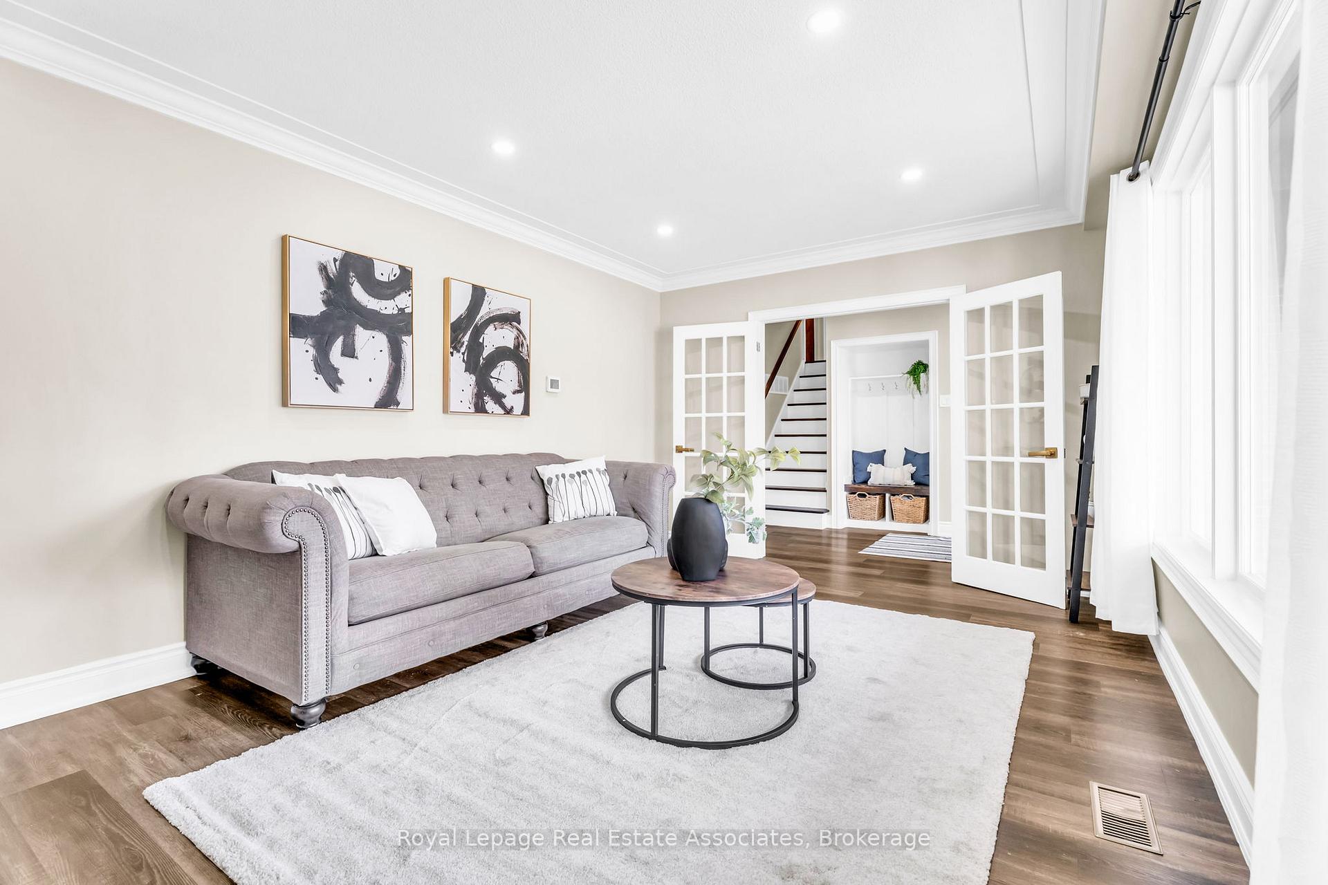 Photo 14 of 104 Cardinal Crescent S, Waterloo — HOMEH
